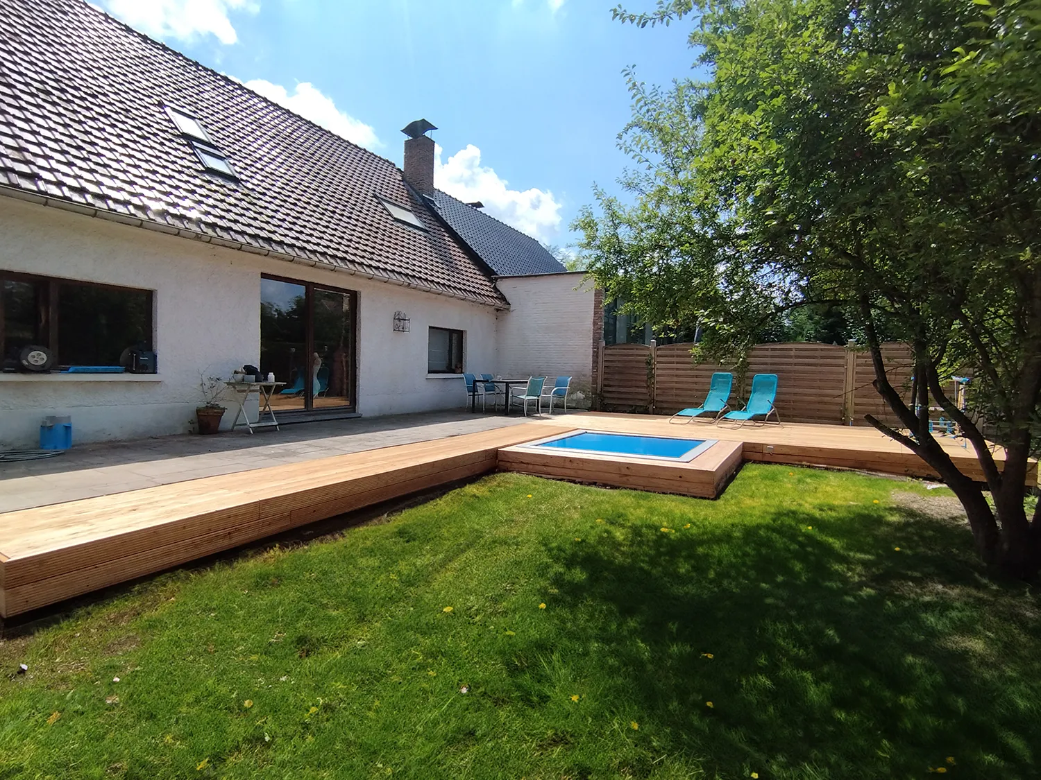 Terrasse de jardin en mélèze